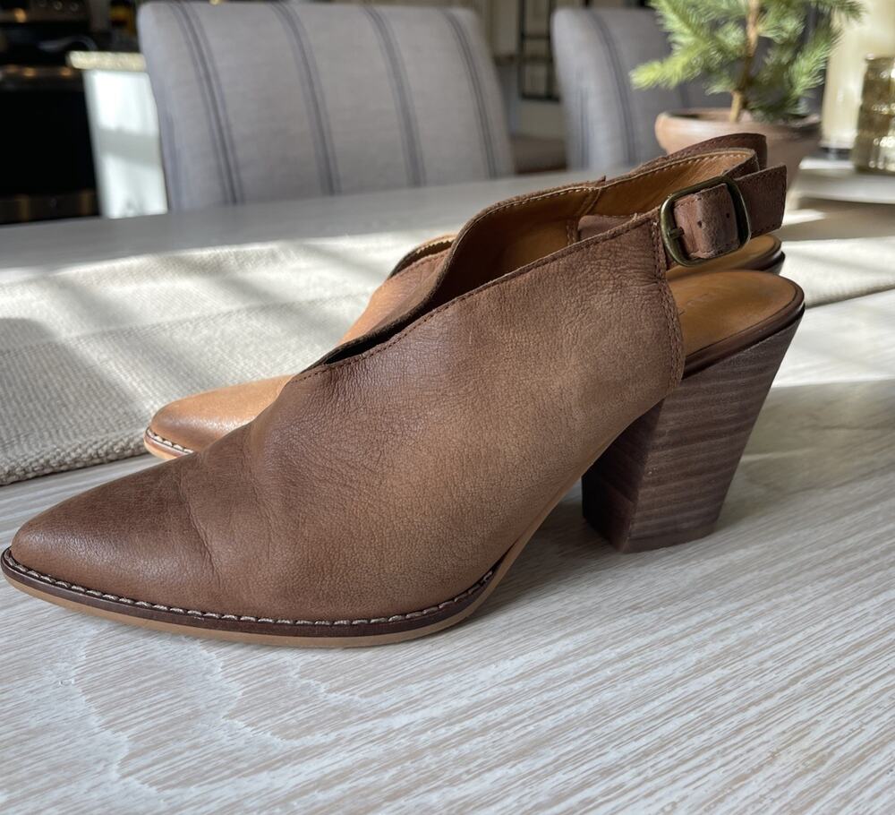 Lucky Brand Aroyli Leather slingback Shootie Boot Wood Stacked Heel Size 8 Brown
